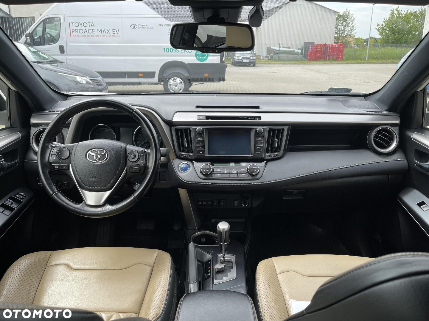 Toyota RAV4 - 10