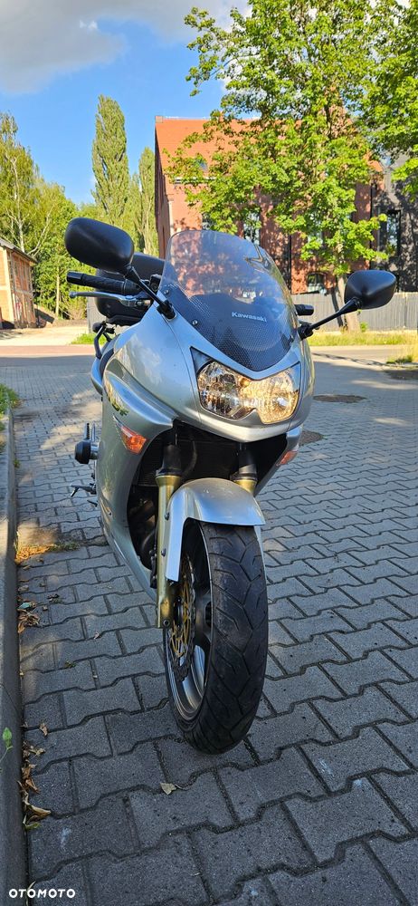 Kawasaki ER - 1