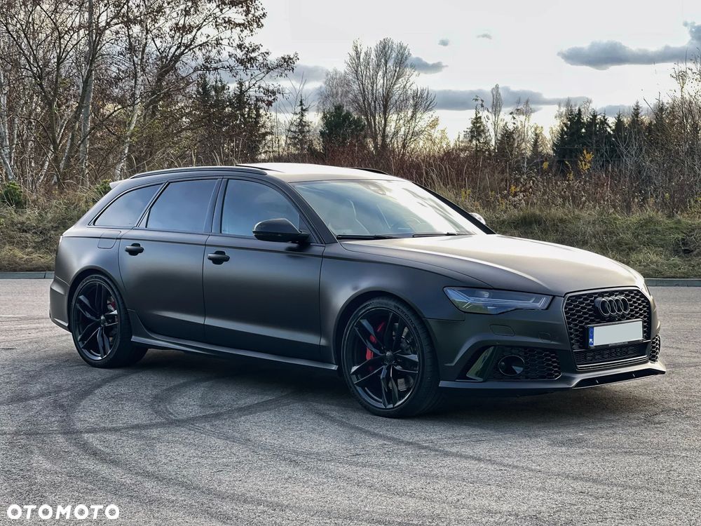 Audi RS6 Avant Standard - 10