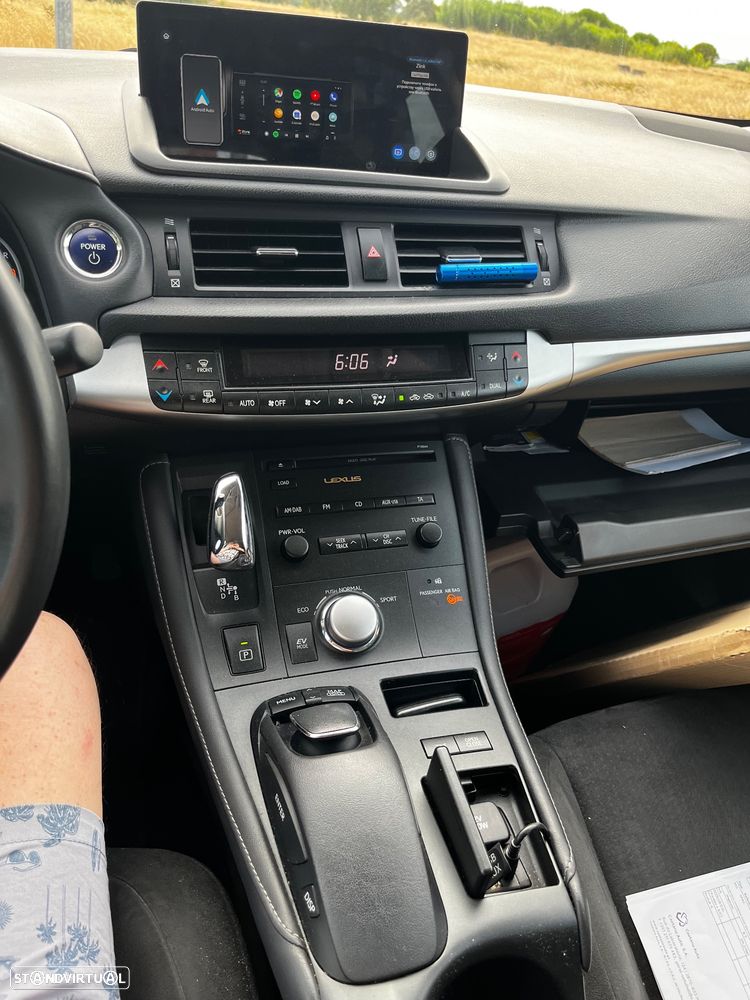 Lexus CT 200h - 8