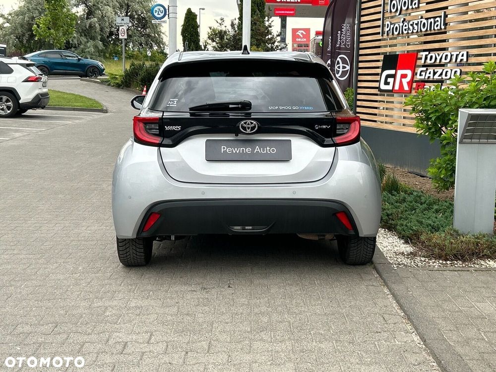 Toyota Yaris Hybrid 1.5 Style - 4