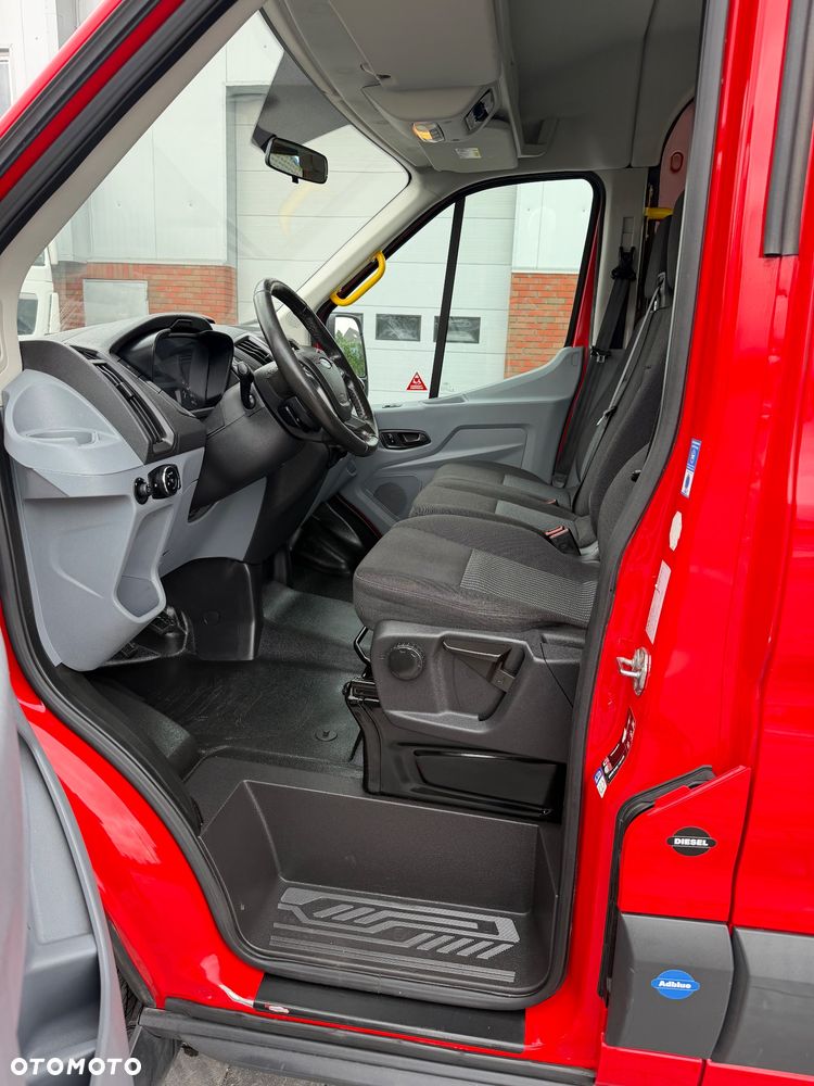 Ford Transit - 11