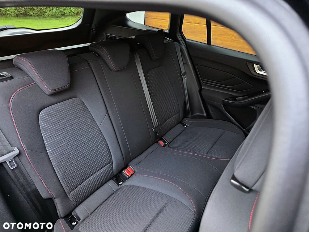 Ford Focus 1.5 EcoBoost STart-Stopp-System ST-LINE - 18