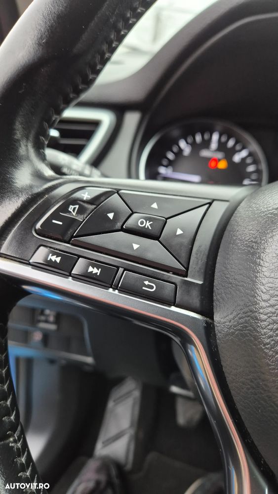 Nissan Qashqai 1.5 DCI N-CONNECTA - 18