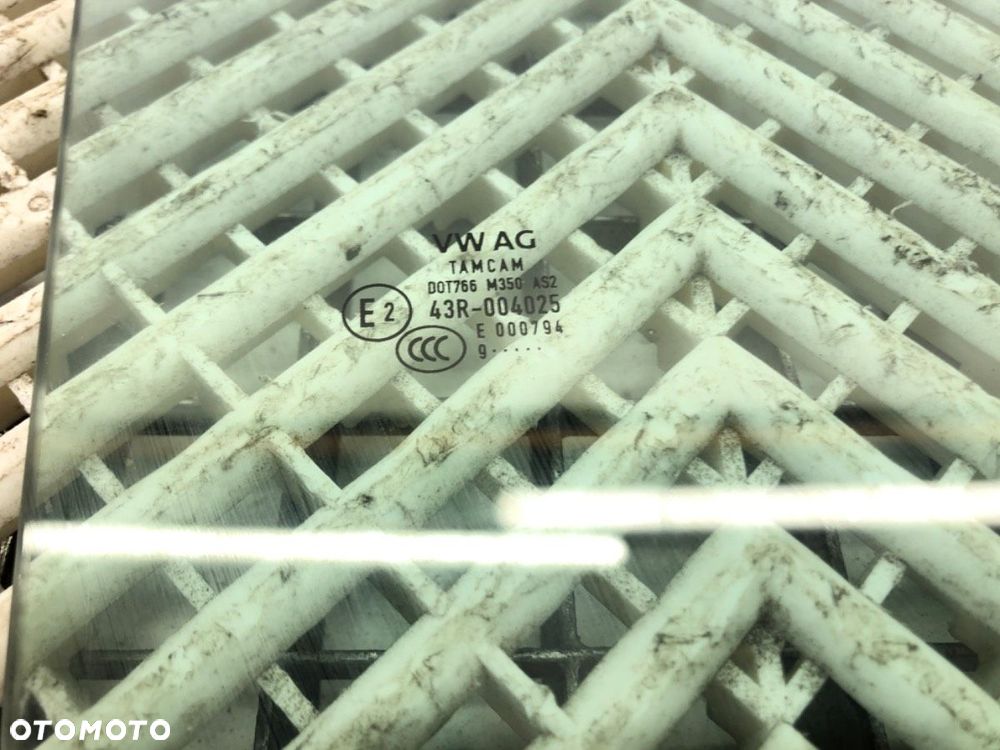 SZYBA PRAWY TYŁ  MAN TGE Autobus 2017 - 2022 2.0 TDI 130 kW [177 KM] olej napędowy 2017 - 2022 - 4