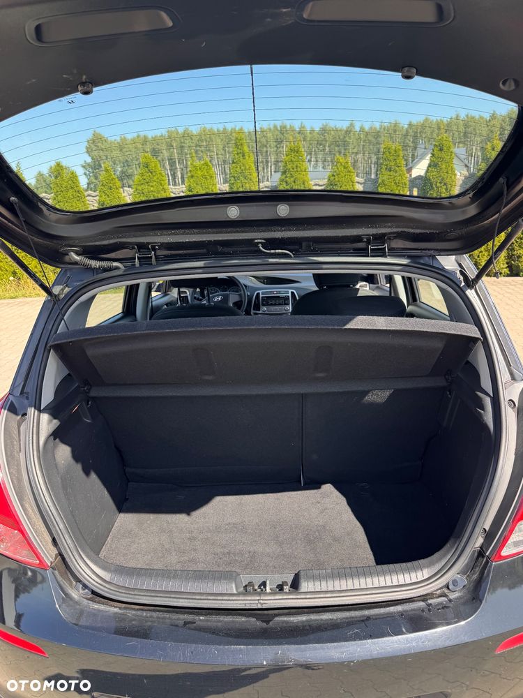 Hyundai i20 1.2 Trend - 23
