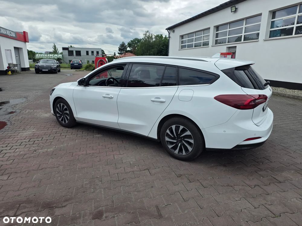 Ford Focus - 10