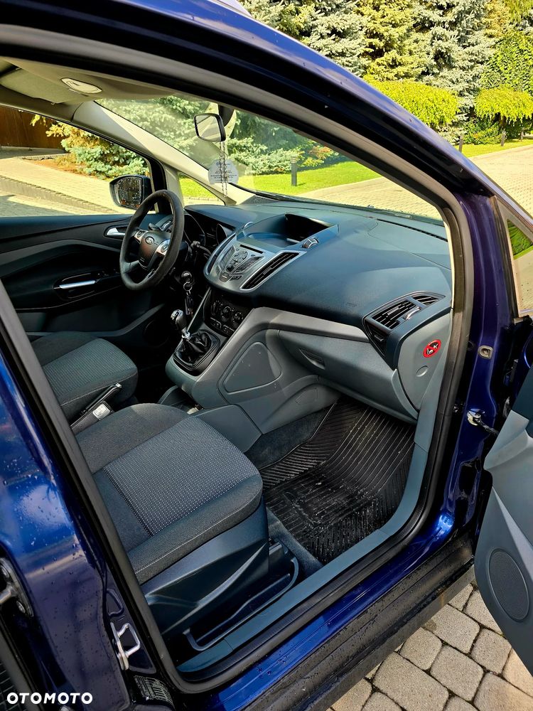 Ford Grand C-MAX - 8