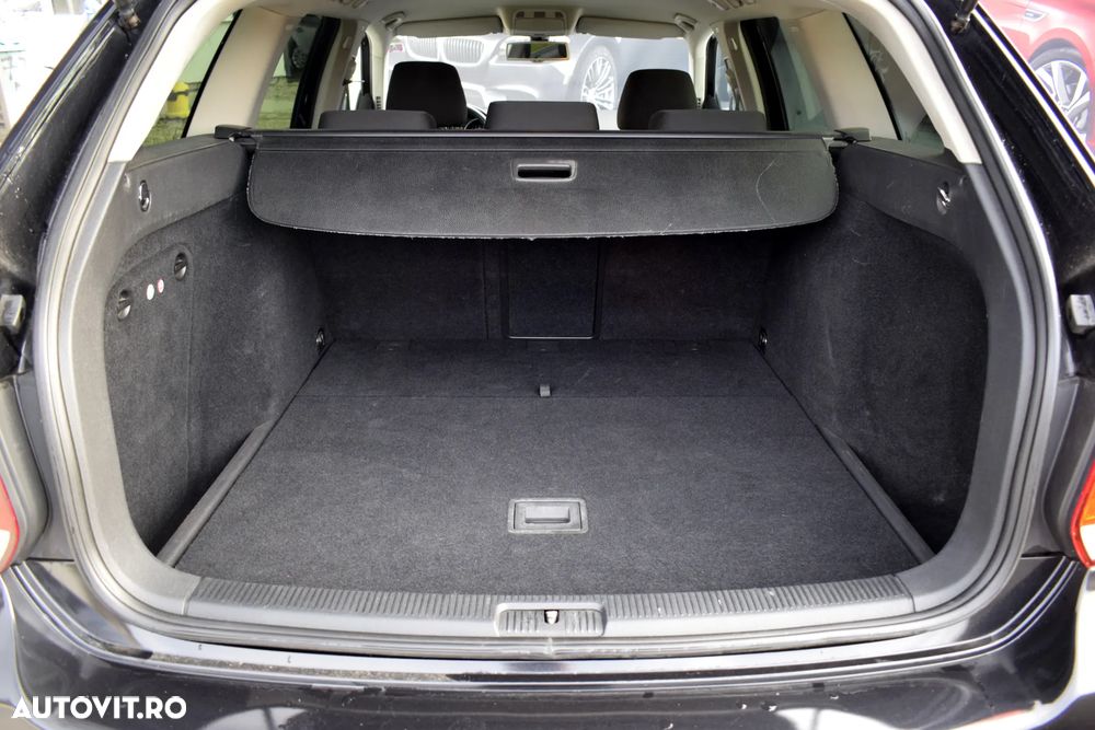 Volkswagen Golf 1.6 TDI BMT Comfortline - 12