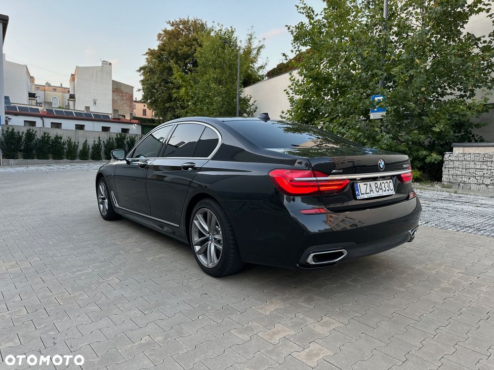 BMW Seria 7 740d xDrive - 6