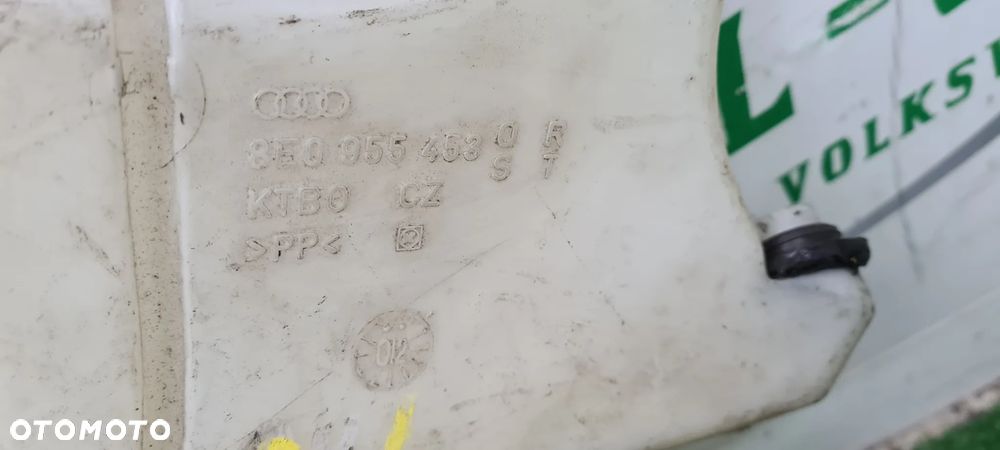 ZBIORNICZEK SPRYSKIWACZY A4 B6 KOMBI 8E0955453Q 8E9955451J - 4