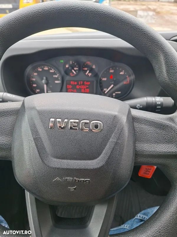 Iveco DAILY 35S14H-Carosare BOX IZOLAT TIP SNACK - 6