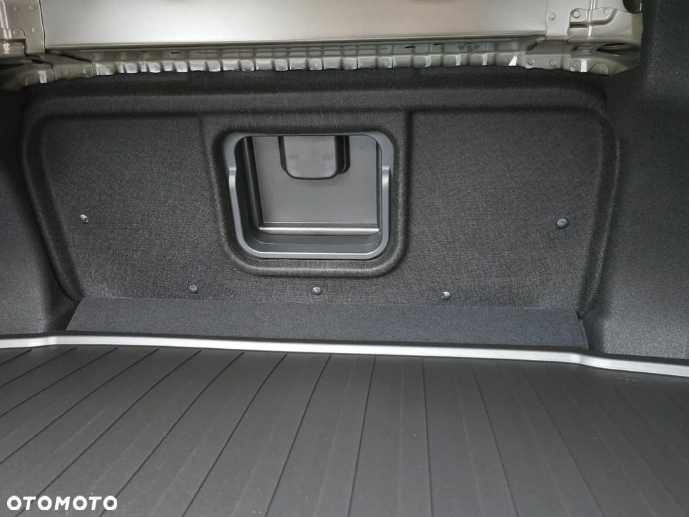 Toyota Camry 2.5 Hybrid Dynamic Force Executive e-CVT - 36
