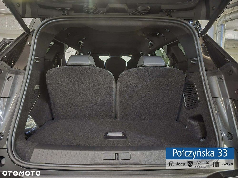 Peugeot 5008 - 8