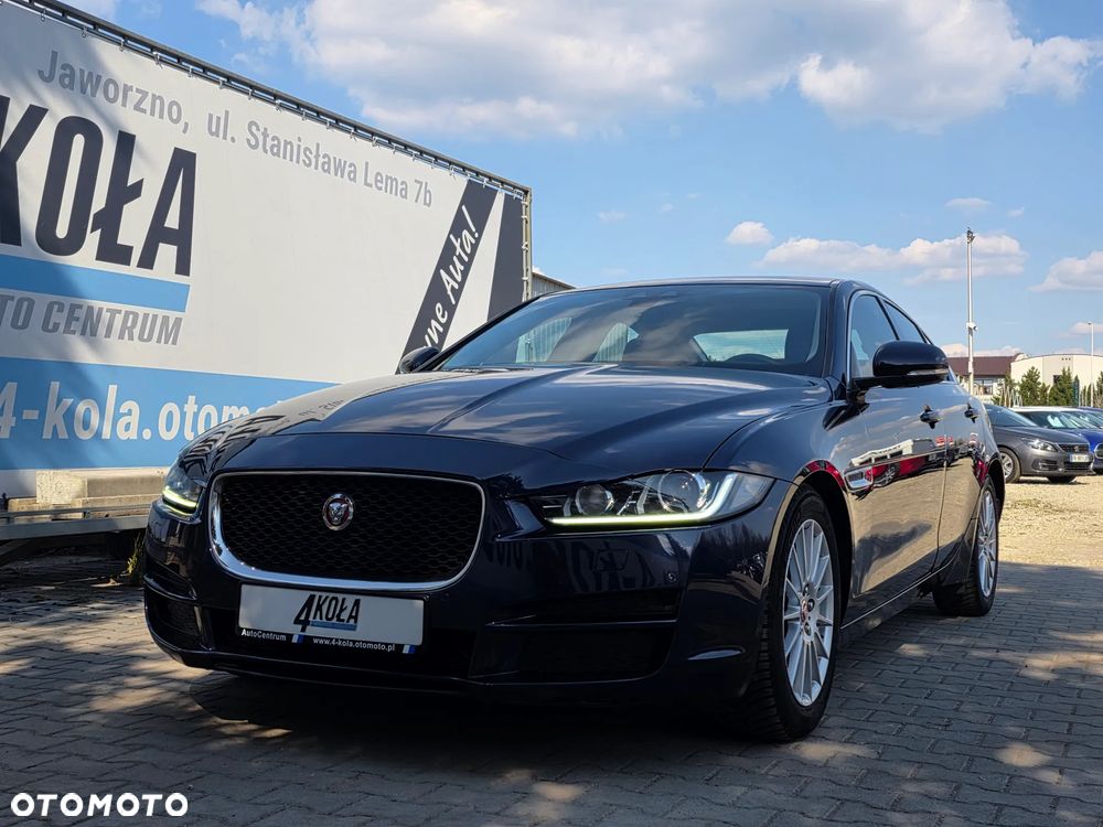 Jaguar XE E-Performance Portfolio - 8