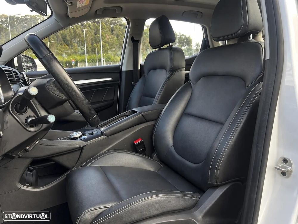 MG ZS EV 44.5 kWh Luxury - 10