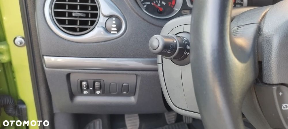 Renault Clio 1.2 TCE Expression - 17