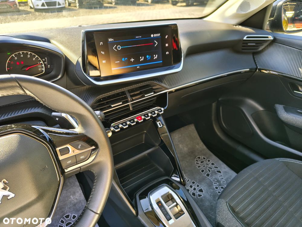 Peugeot 208 PureTech 100 EAT8 Active Pack - 31