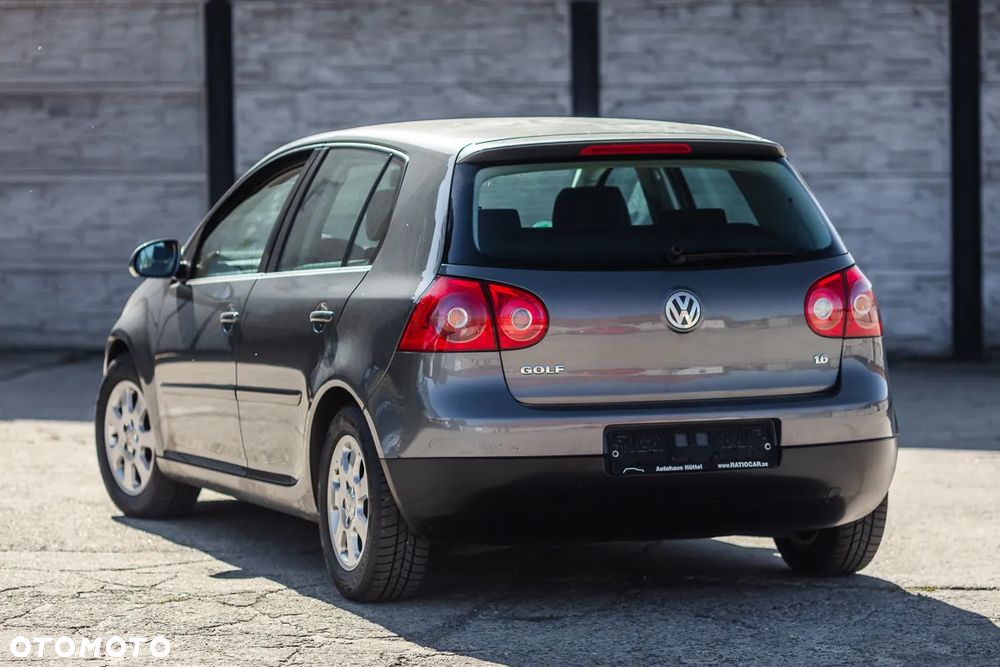 Volkswagen Golf 1.6 Comfortline - 13