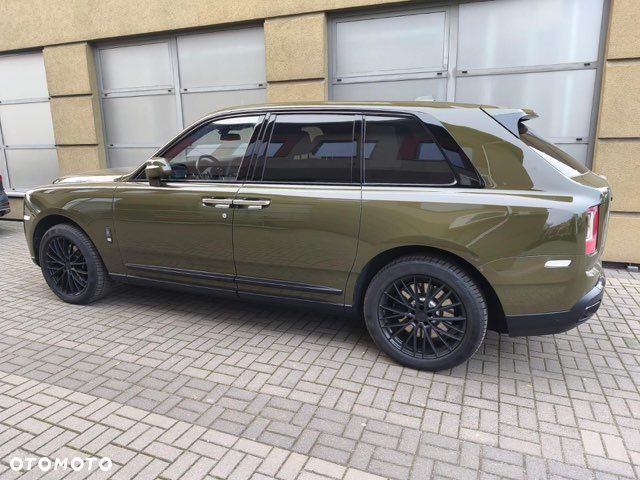 Rolls-Royce Cullinan Black Badge - 20