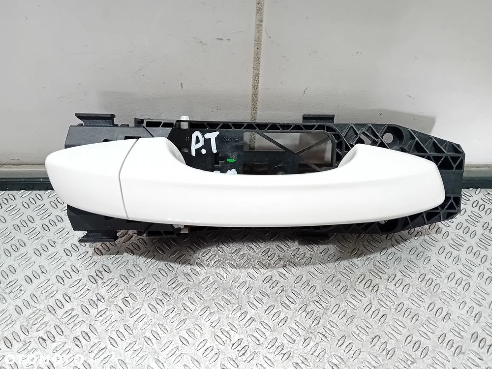 klamka zewnętrzna prawy tył drzwi Skoda Octavia III 2020 kolor LB9A 5N0839885H