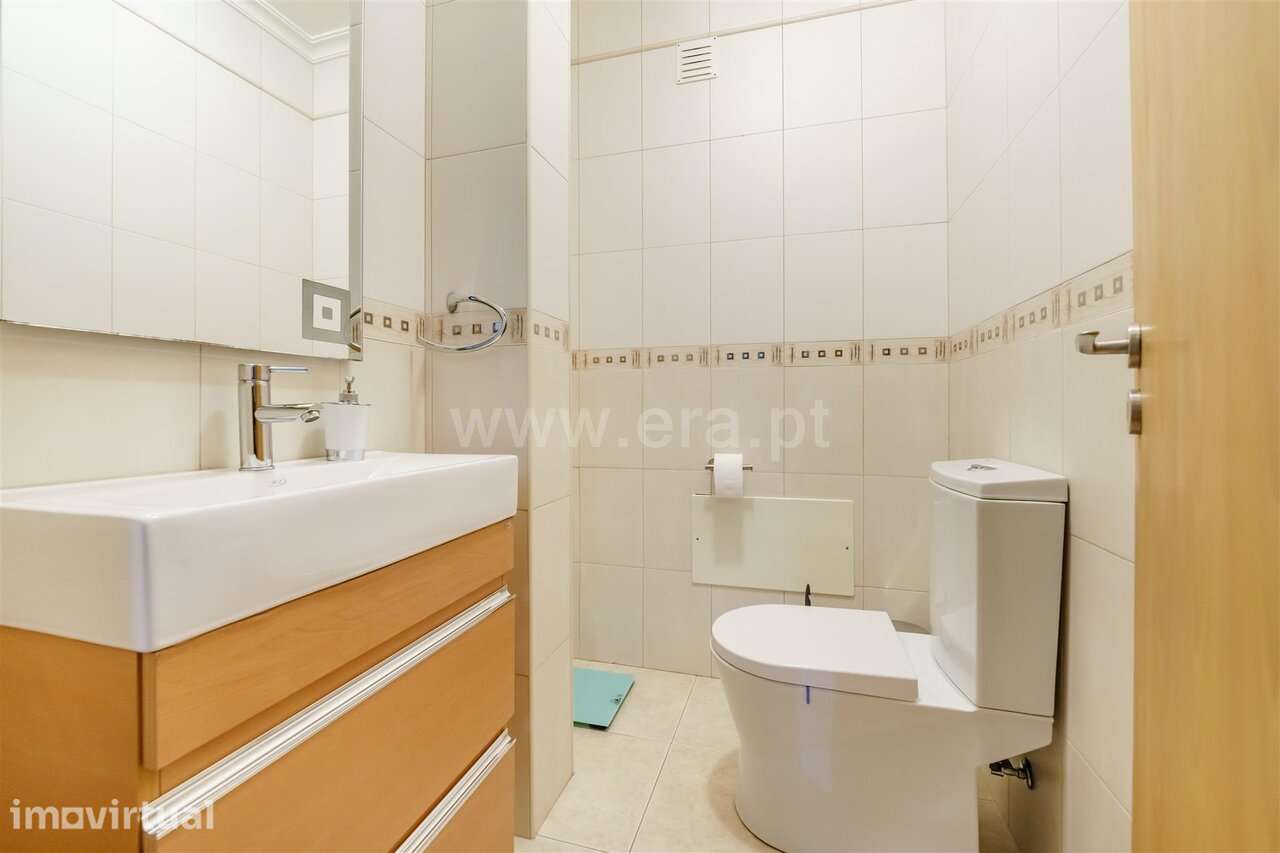 Moradia Geminada T4 / Seia, Seia - Grande imagem: 5/15