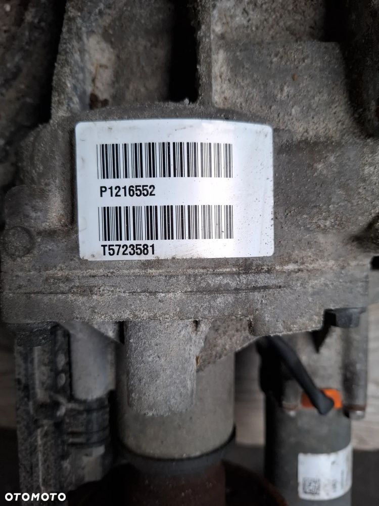 VOLVO XC40 TYLNY DYFER T4 T5 P1216552 - 4