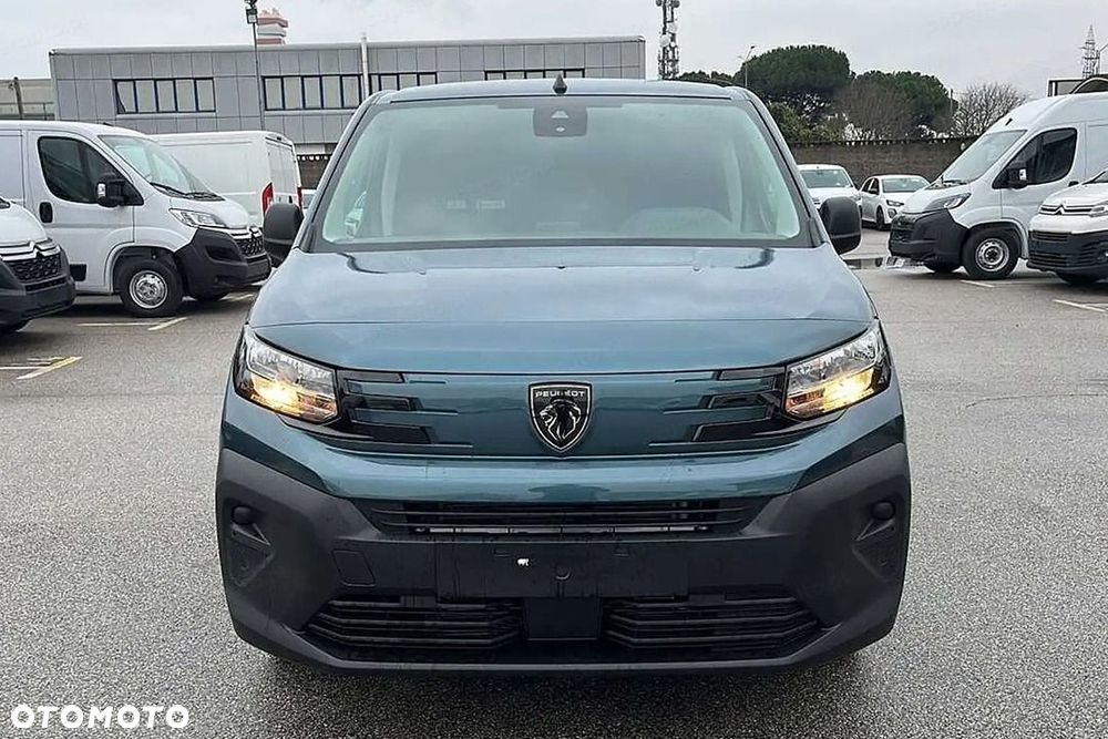 Peugeot Partner Van L1H1 EAT8 1.5 130KM - 4