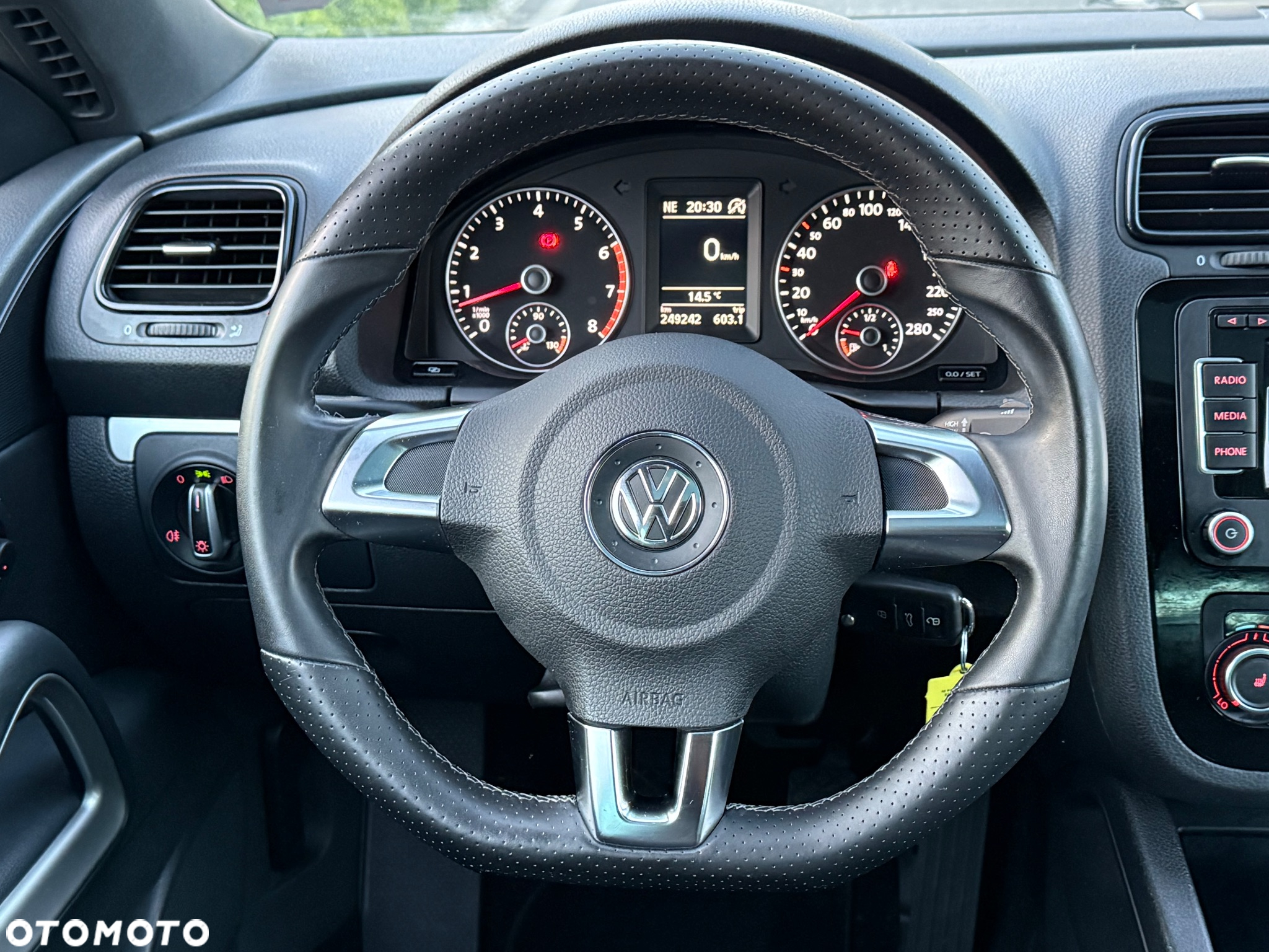 Volkswagen Scirocco 1.4 TSI BlueMotion Technology Edition - 10