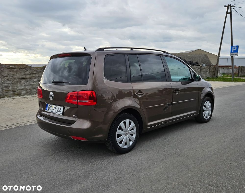 Volkswagen Touran 1.6 TDI DPF BlueMotion Technology Comfortline - 12