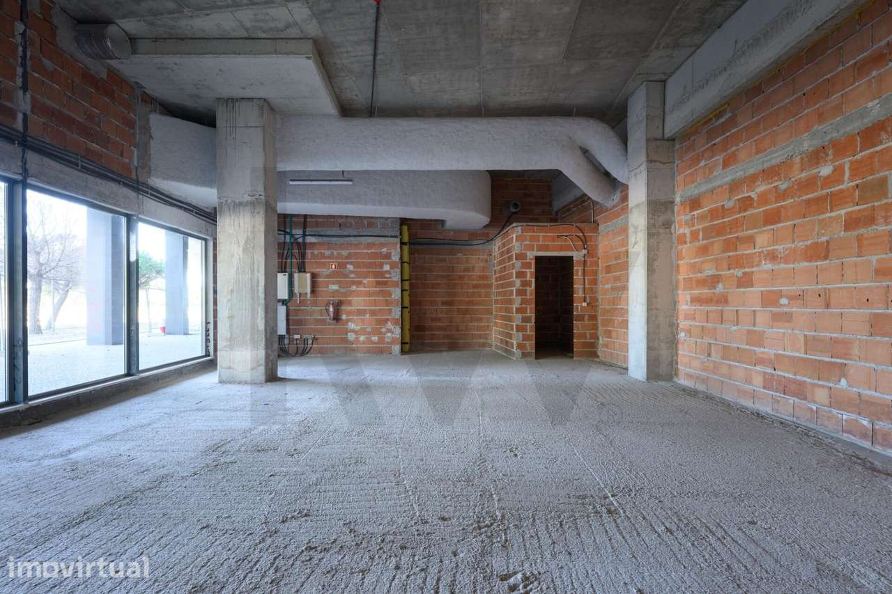 Loja para Venda no Lumiar | Lisbon Heights | Preparada para Restauraçã - Grande imagem: 3/16