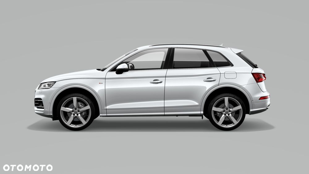 Audi Q5 50 TFSI e Quattro S tronic - 4