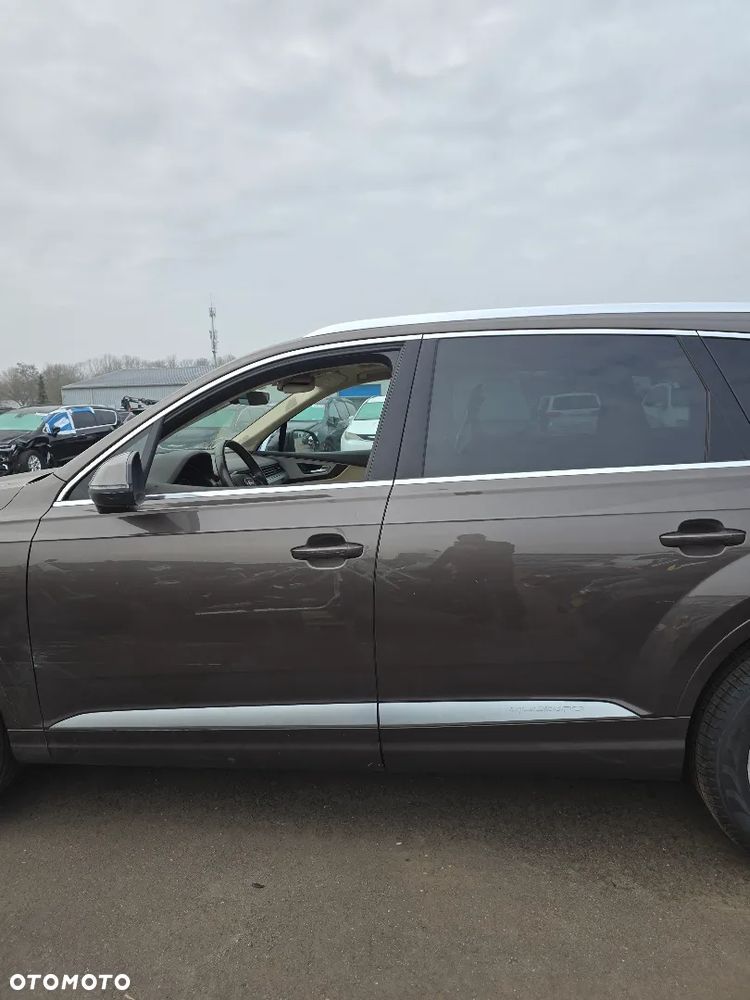 Audi Q7 3.0 TFSI Quattro Tiptronic - 27