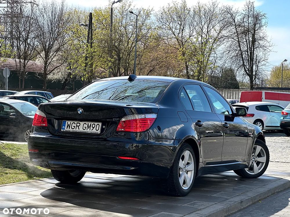 BMW Seria 5 530i xDrive - 4