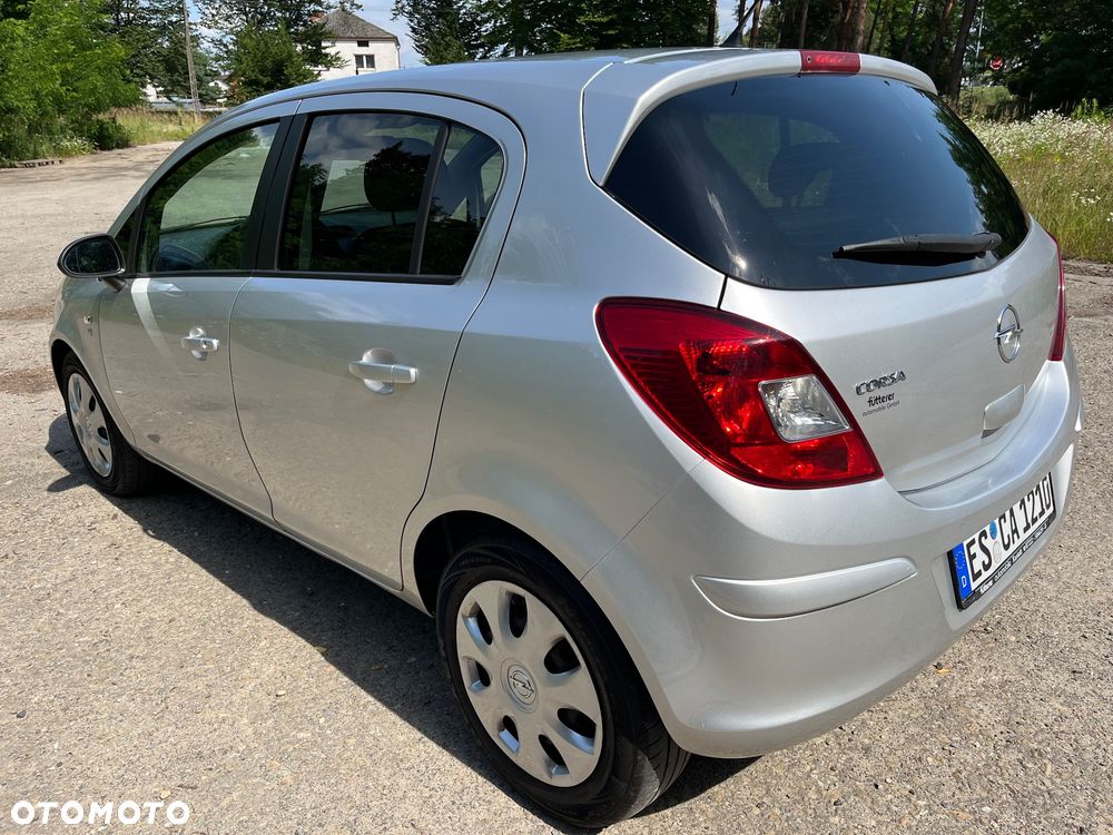 Opel Corsa - 8