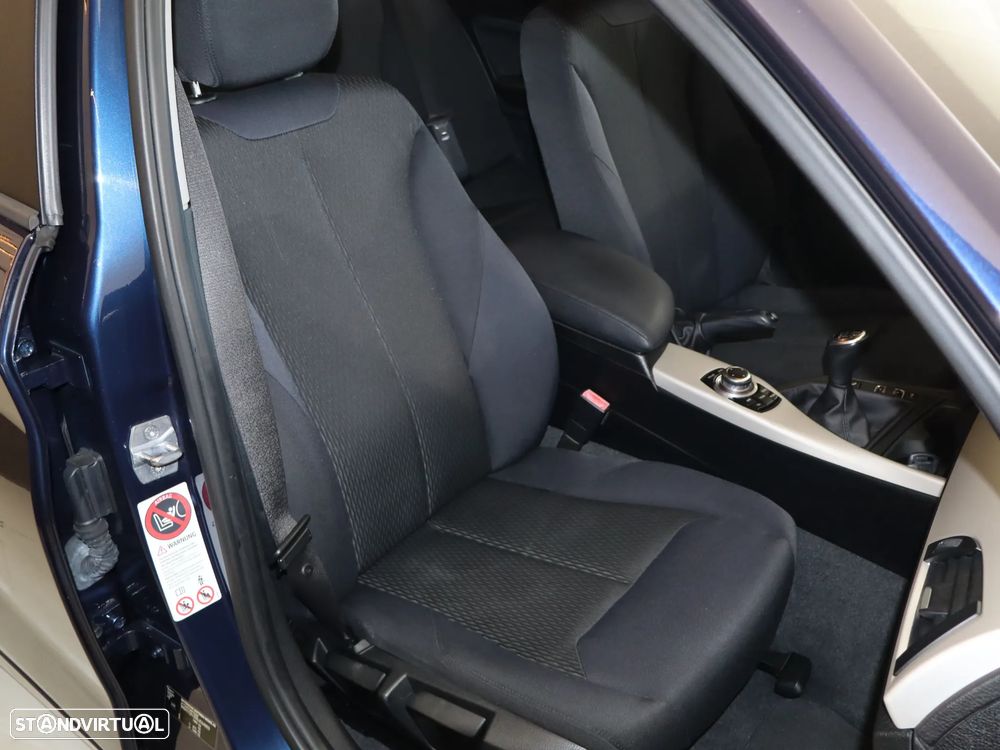 BMW 116 d EfficientDynamics - 16