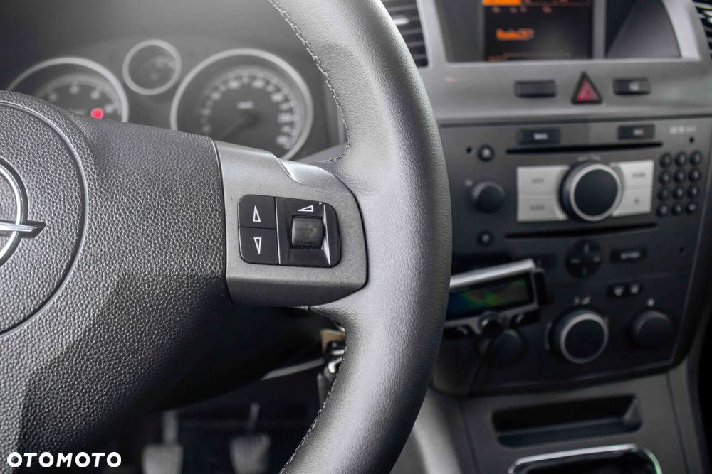 Opel Zafira 1.6 Sport - 17