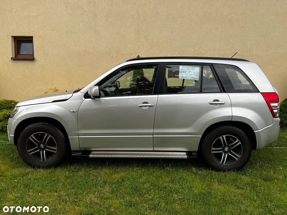 Suzuki Grand Vitara 2.0 Comfort - 4