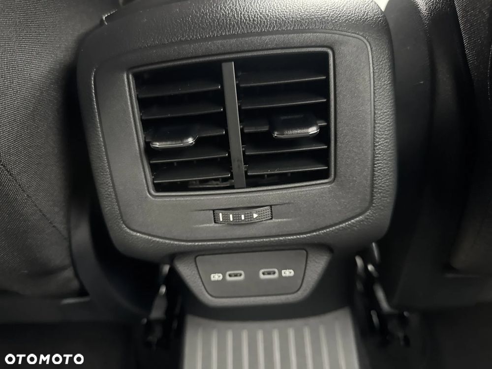 Volkswagen T-Roc 1.5 TSI Final Edition DSG - 33