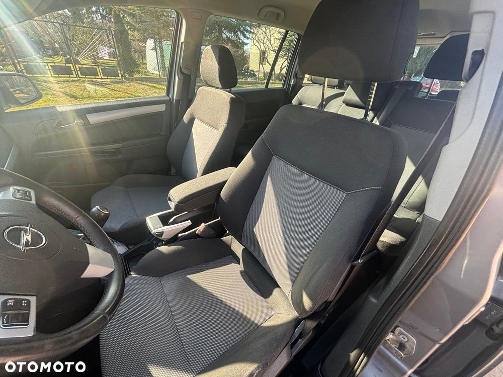Opel Zafira 1.6 Active - 21