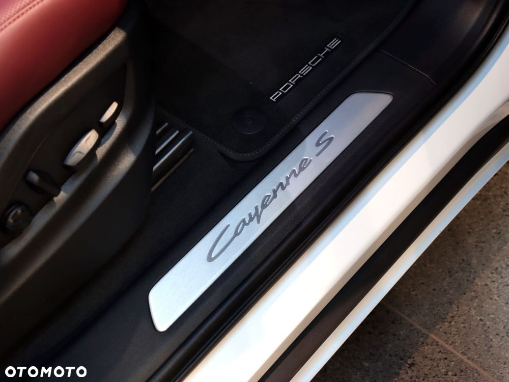 Porsche Cayenne Coupe S - 27