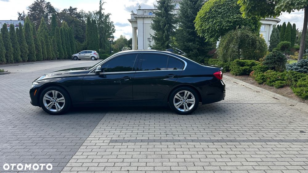 BMW Seria 3 330i Luxury Line sport - 3