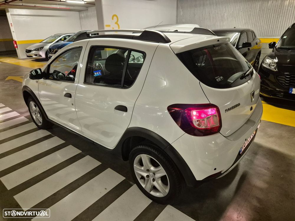 Dacia Sandero 1.0 TCe Stepway - 12