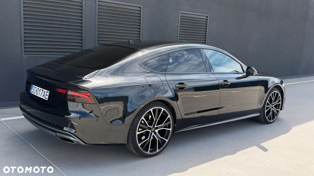 Audi S8 Plus - 7