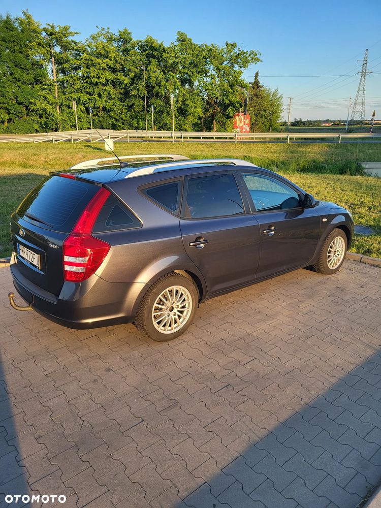 Kia Ceed 1.6 Crdi Comfort - 4