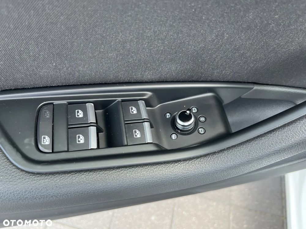 Audi A4 Avant 35 TDI Sport S tronic - 17