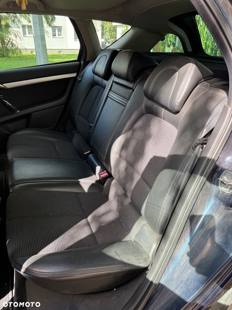 Peugeot 407 2.0 HDI ST Komfort EU4 - 4