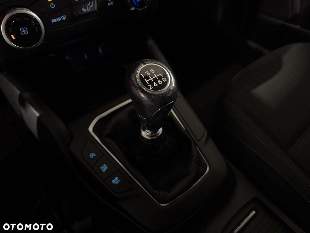 Ford Focus - 22