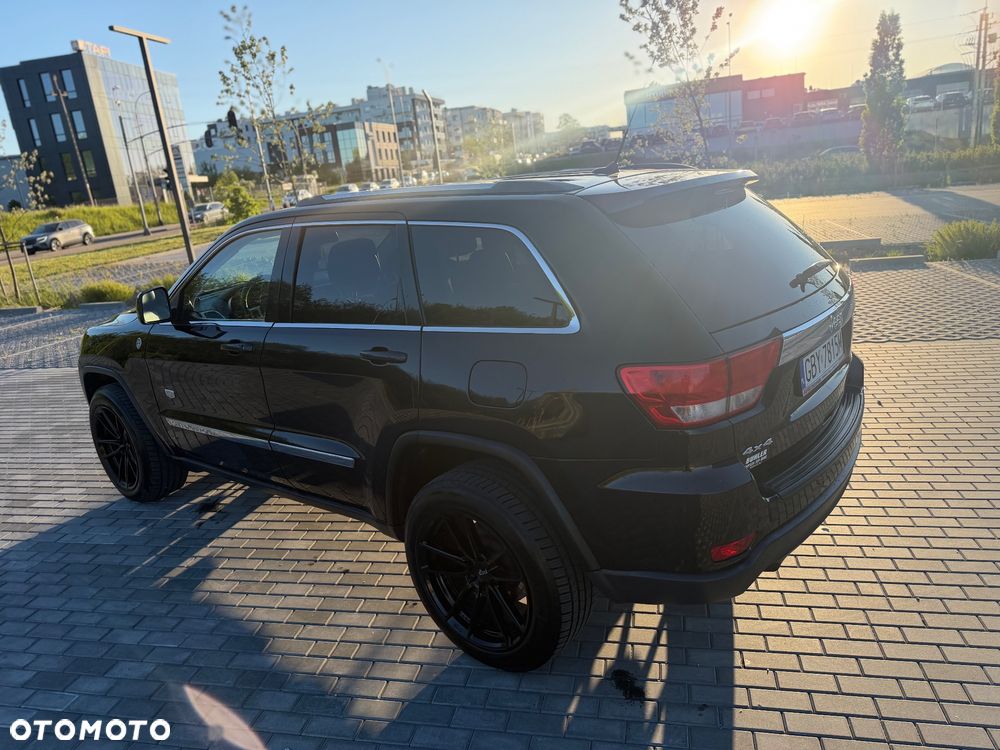 Jeep Grand Cherokee 5.7 V8 Overland Summit - 8
