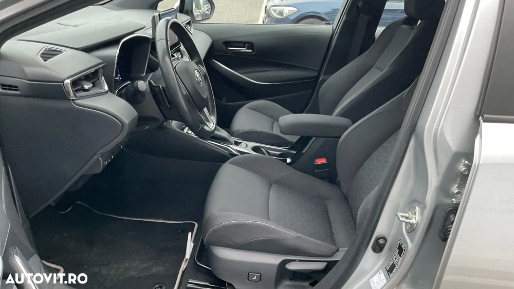 Toyota Corolla 1.8 HSD Dynamic - 17